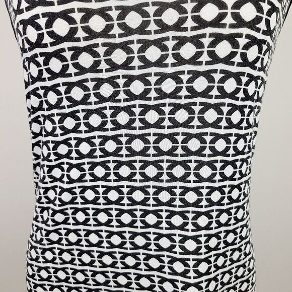 Banana Republic Black & White Geometric Print Tank Top Small - Picture 4 of 16